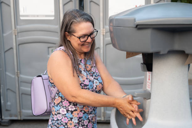 Best Luxury portable toilet rental  in Teviston, CA